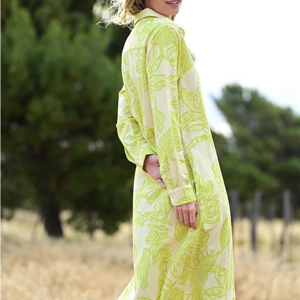 Las Surenas Lime Leopard Leaf Print Button-Front … - image 3